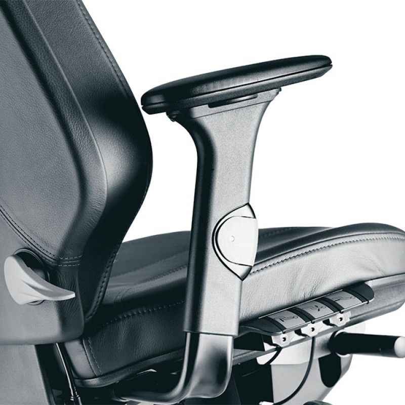 RH Logic 400 XL Chair - Black w/ Silver Base